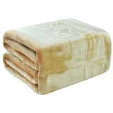 detaliu_textura_pufoasa_patura_reversibila_emi_calitate_premium