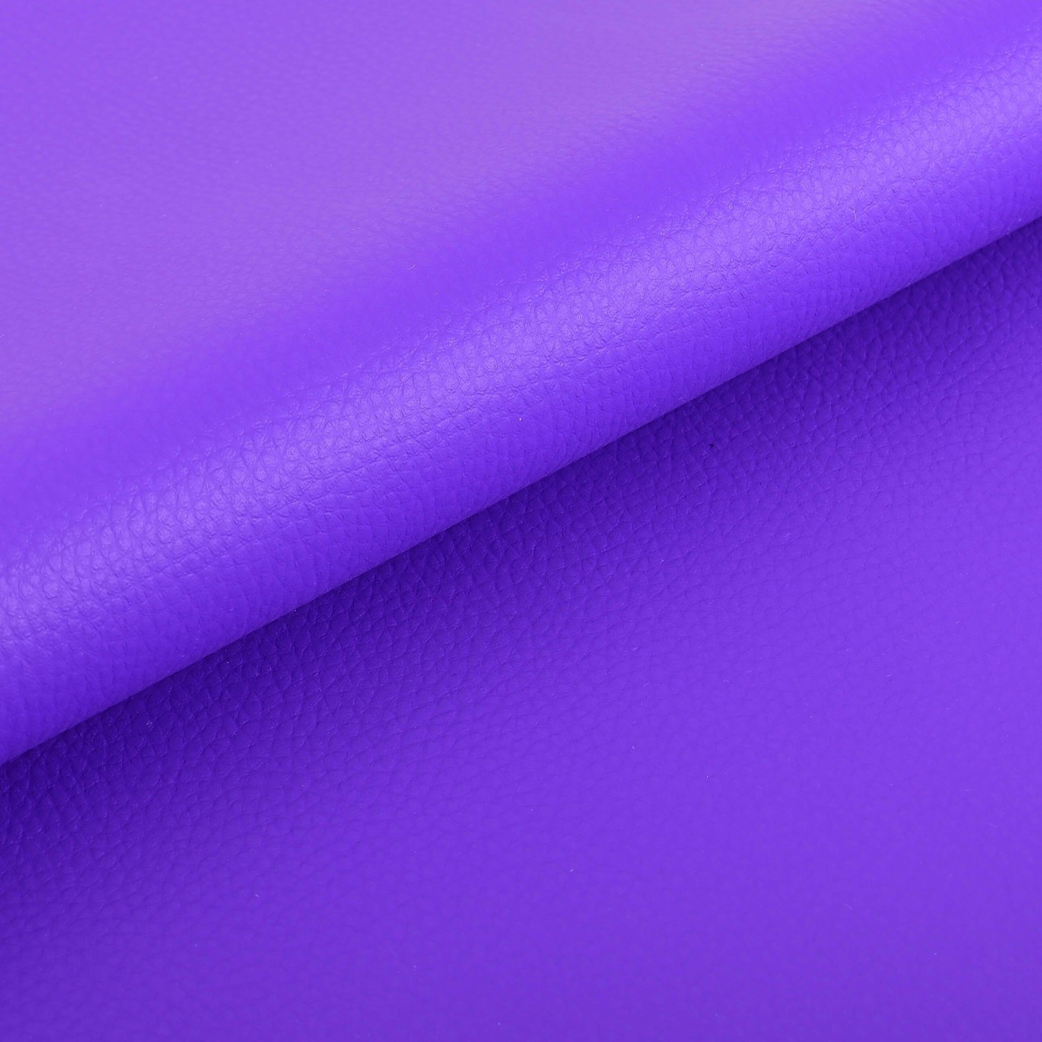 Piele_ecologică_violet_elegant
