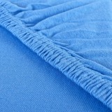 detaliu_banda_elastica_cearsaf_albastru_extensibil_fixare_perfecta
