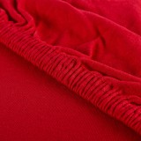 detaliu_banda_elastica_cearsaf_rosu_fixare_perfecta_saltea