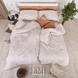 decor_dormitor_modern_cu_lenjerie_pat_oranje_emi_bumbac_satinat