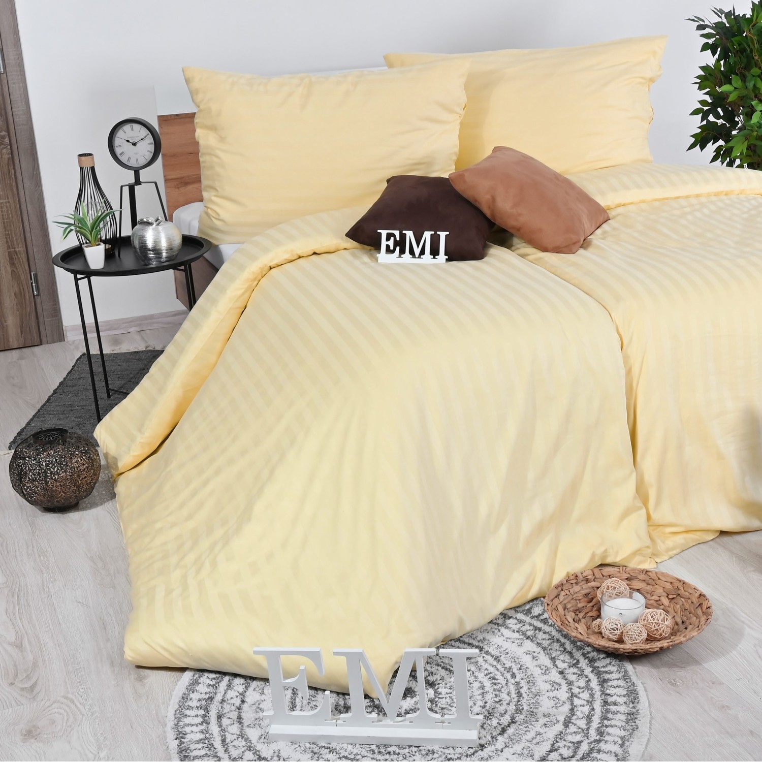 lenjerie_pat_damask_golden_emi_bumbac_lux_slovacia_stralucire_aurie