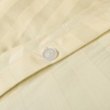 lenjerie_pat_damascata_intretinere_usoara_si_aspect_elegant