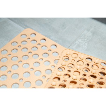 podlozka_do_kupelne_s_prisavkami