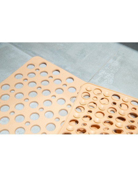 podlozka_do_kupelne_s_prisavkami