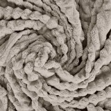 detaliu_textura_dubla_crem_emi_suprafata_ondulata_placute_la_atingere