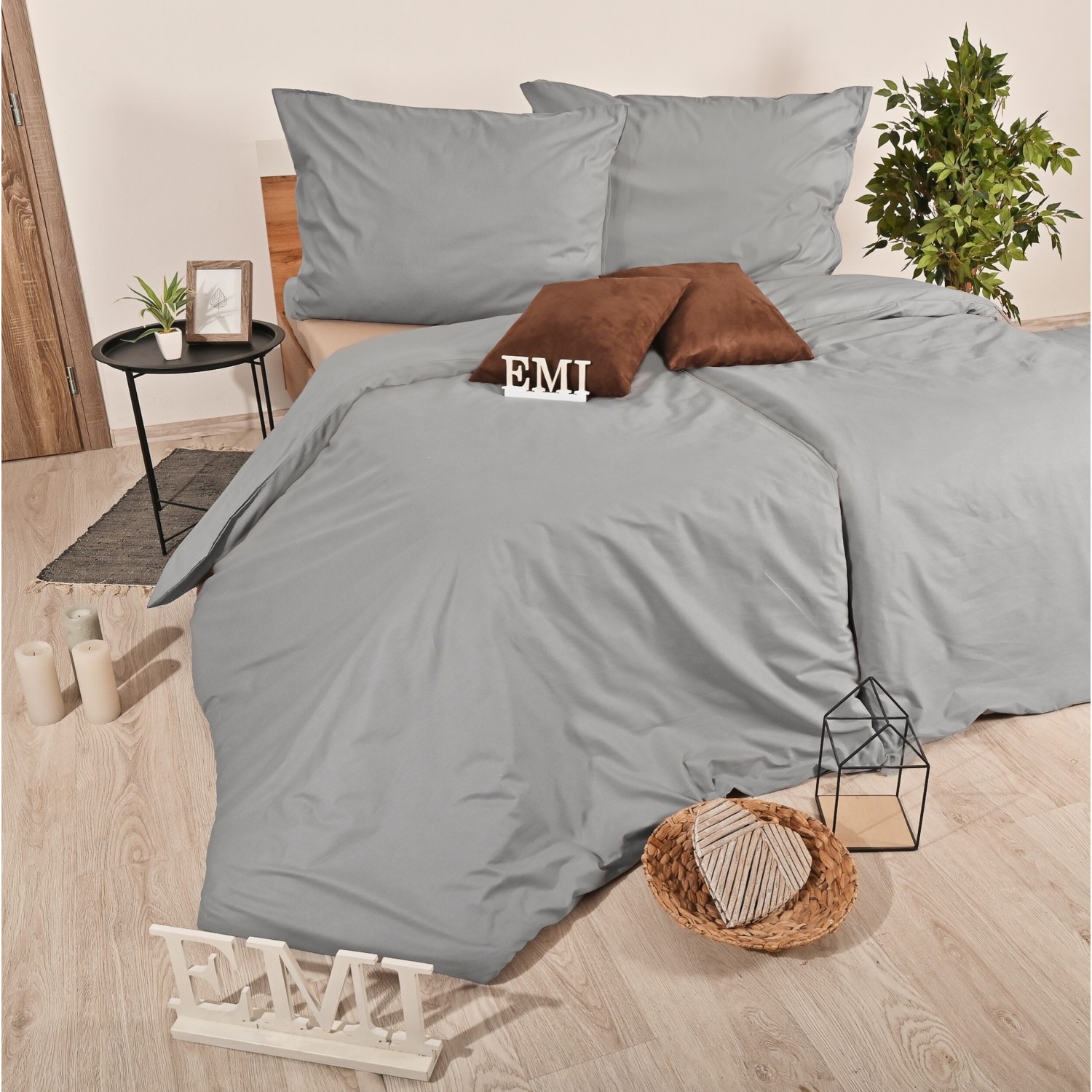 lenjerie_pat_nativa_emi