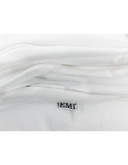 detaliu_material_absorbant_si_impermeabil_protectie_saltea