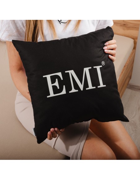 Pernă 40x40 imprimată negru EMI