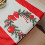 fata_de_masa_emi