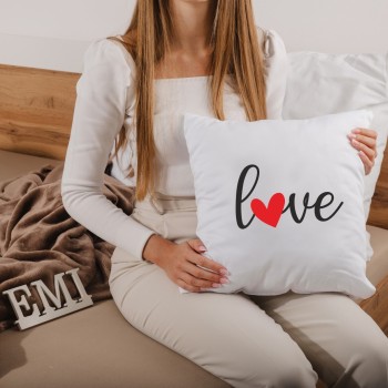 perna_alba_inima_rosie_decor