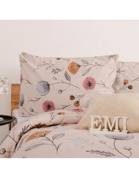 inchidere_nasturi_practica_lenjerie_charles