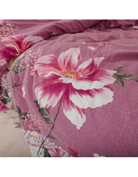 amenajare_dormitor_feminin_romantic_lenjerie_flanela