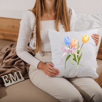 perna_decorativa_lalele_colorate