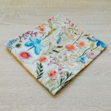 fata_de_masa