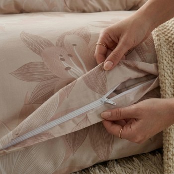 Lenjerie_pat_satin_Manila_EMI