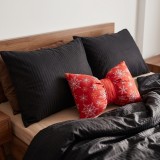 perna_decorativa_de_craciun_in_forma_de_funda_aurelia_rosie_emi_3