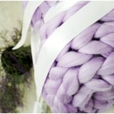 aranjament_cozy_dormitor_cu_patura_tricotata_violet_emi