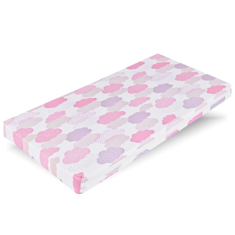 detský matrac so vzorovanou obliečkou