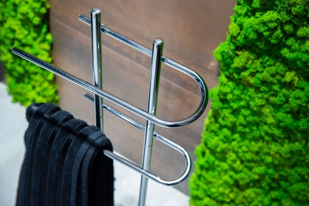 stojanovy_vesiak_na_uteraky