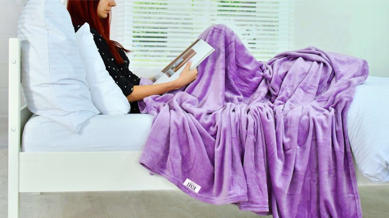 príjemná deka z mikrovlákna