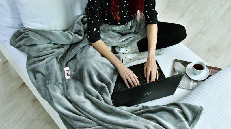 sivá hrejivá deka 150 x 200