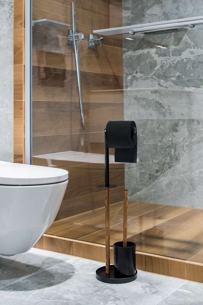 stojan_do_kupelne_awd