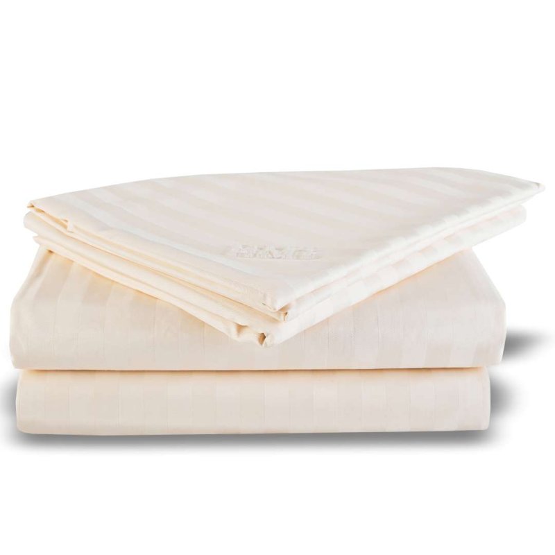 damaskova_plachta_kremova_emi