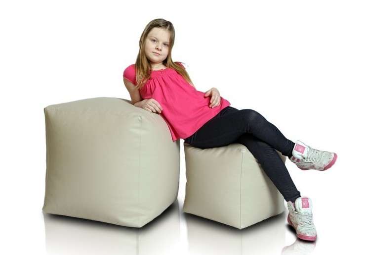 sedaci vak taburetka kocka velka bezova