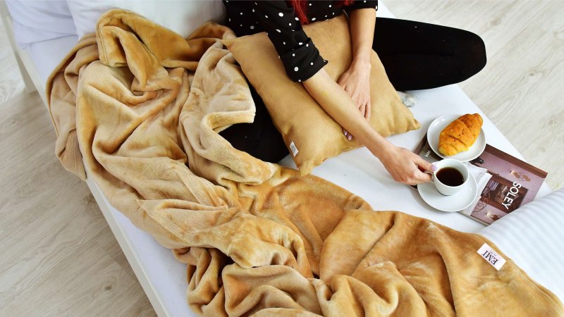 deka na posteľ 150 x 200 cm