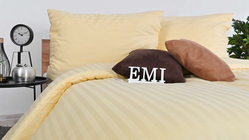 damaskove_obliecky_zlate_emi