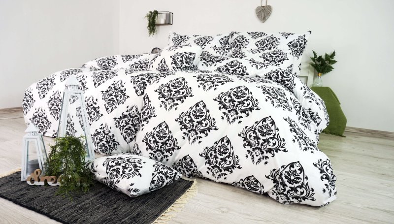 biele postelne obliecky