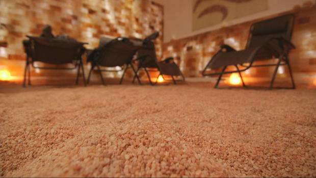 Podlaha soľnej jaskyne